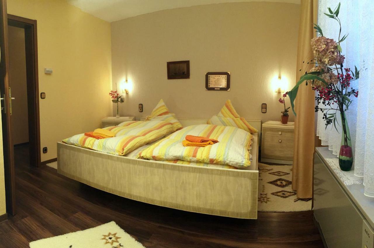 Ferienwohnung Schneider Ormesheim Esterno foto